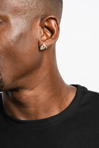 LES BOUCLES D'OREILLES NAKA